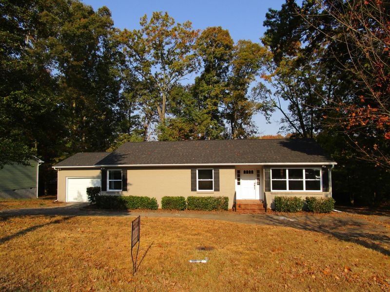 4317 Lamour Rd, Knoxville, TN 37909