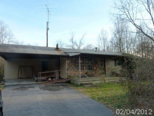 432 Old Hen Valley, Harriman, TN 37840