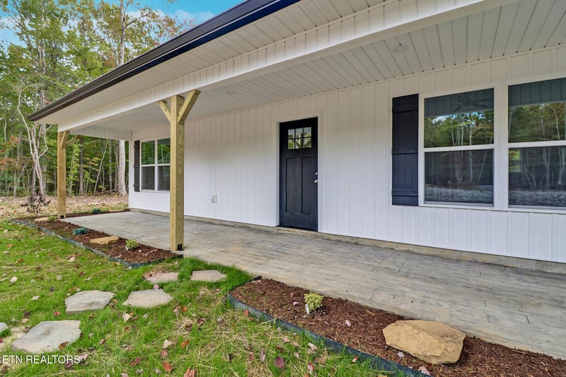 432 Pilot Mountain Rd, Lancing, TN 37770