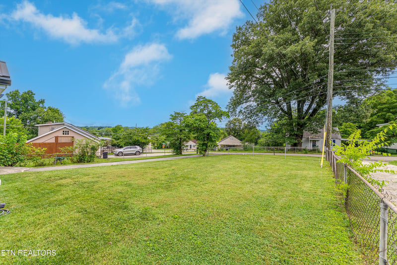 4321 High School Rd, Knoxville, TN 37912