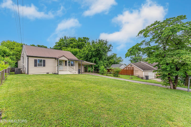 4321 High School Rd, Knoxville, TN 37912