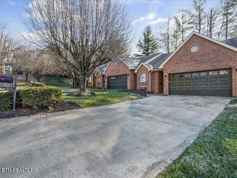 4321 Macbeth Way, Knoxville, TN 37919