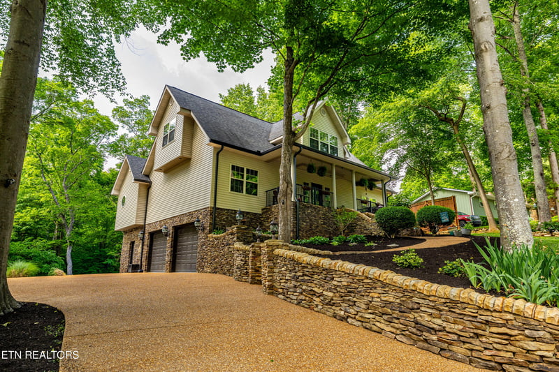 4323 Deer Run Dr, Louisville, TN 37777