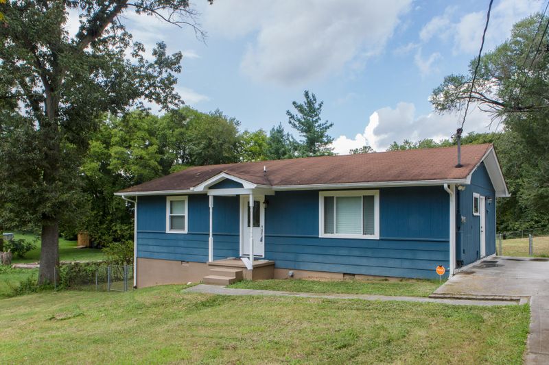 4327 Ollie Davis Dr, Knoxville, TN 37914