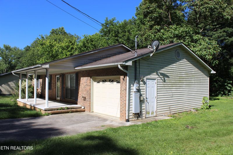 4329 York Rd, Knoxville, TN 37938