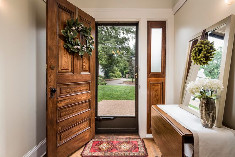 433 E Hillvale Turn, Knoxville, TN 37919