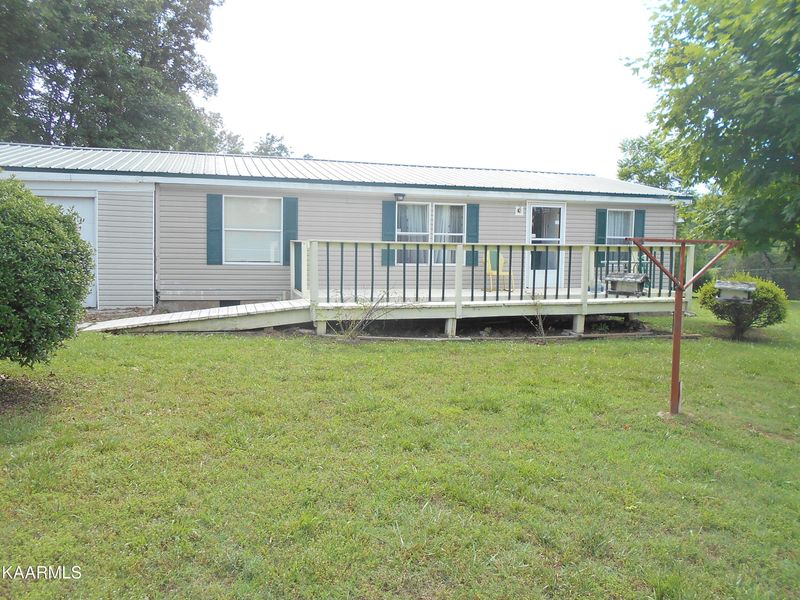 433 Raby Rd, Sweetwater, TN 37874