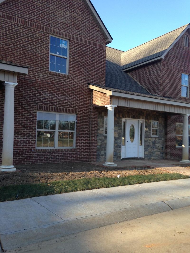 433 Savannah Village Dr, Maryville, TN 37803