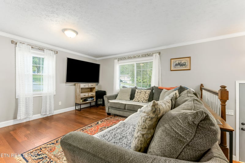 433 Shady Ln, Kingston, TN 37763