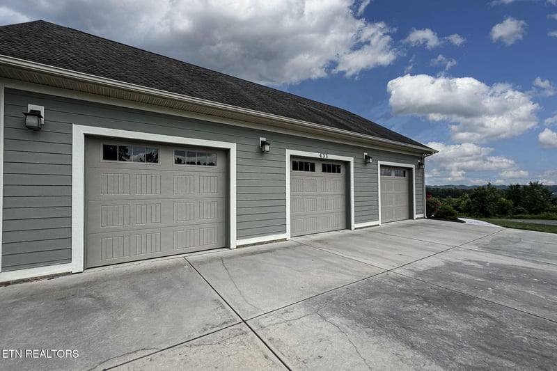 433 Water View Dr, Rockwood, TN 37854