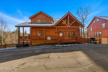 4331 Forest Ridge Way, Pigeon Forge, TN 37863
