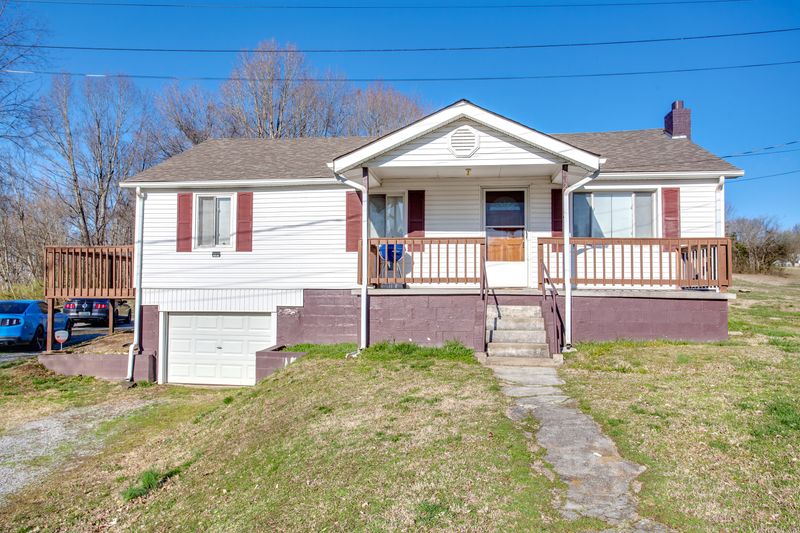 4332 Shipe Rd, Corryton, TN 37721