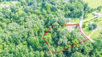 4335 Bird Rd, Lenoir City, TN 37771