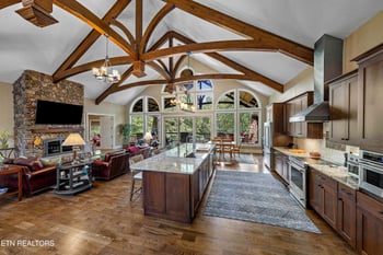 4335 Deer Run Dr, Louisville, TN 37777