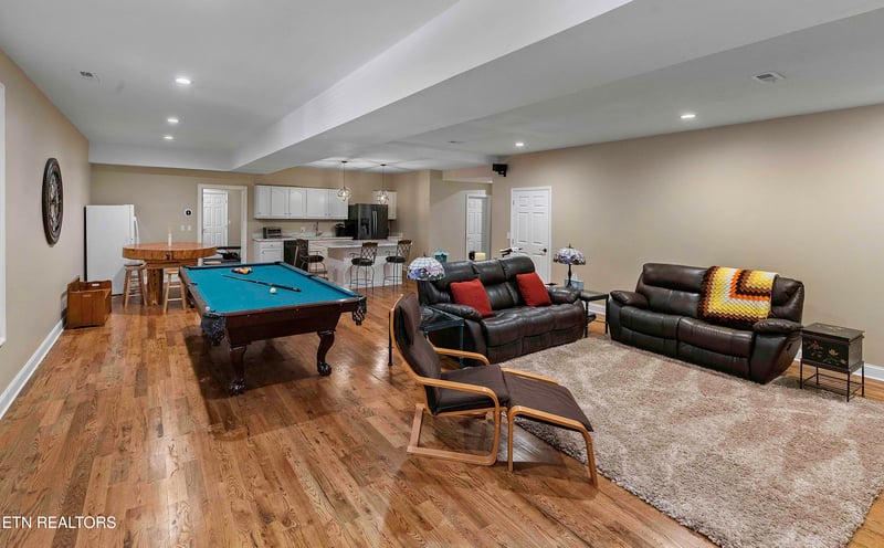 4335 Deer Run Dr, Louisville, TN 37777