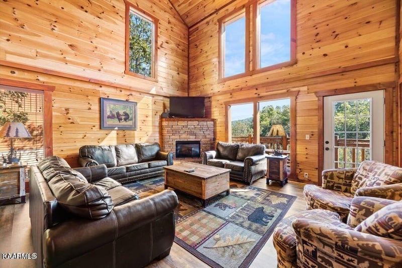 4339 Forest Ridge Way, Pigeon Forge, TN 37863