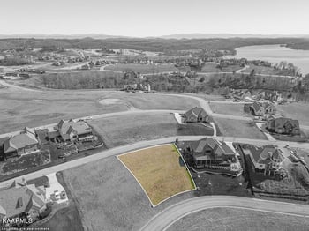 434 Castaway Ln, Lenoir City, TN 37772