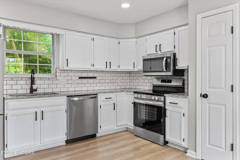434 Cedar Ave, Knoxville, TN 37917