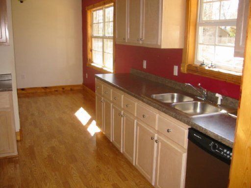 434 Chance Dr, Oneida, TN 37841