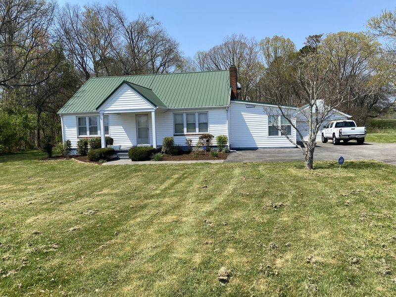 4349 Sevierville Rd, Maryville, TN 37804
