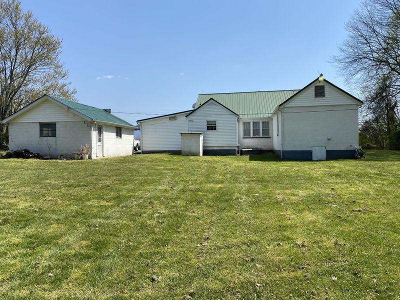 4349 Sevierville Rd, Maryville, TN 37804