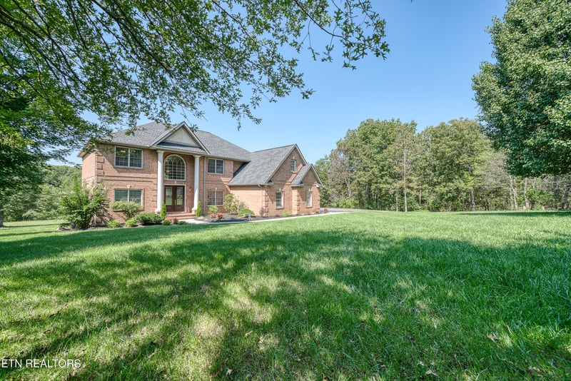 435 Magnolia Ln, Crossville, TN 38555