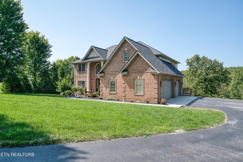 435 Magnolia Ln, Crossville, TN 38555