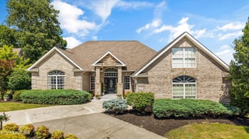 435 Royal Oaks Dr, Maryville, TN 37801