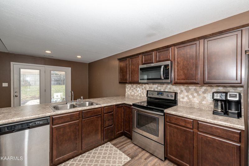 436 Contentment Ln, Knoxville, TN 37920