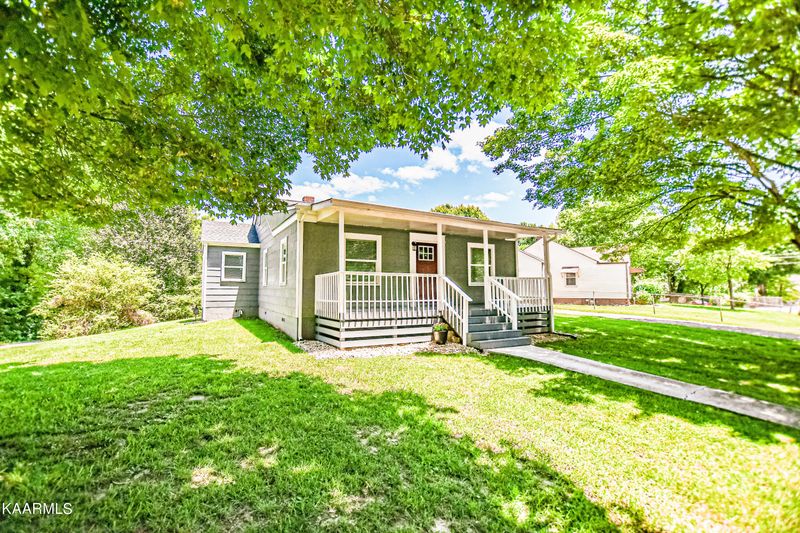 436 Linden Cir, Lafollette, TN 37766