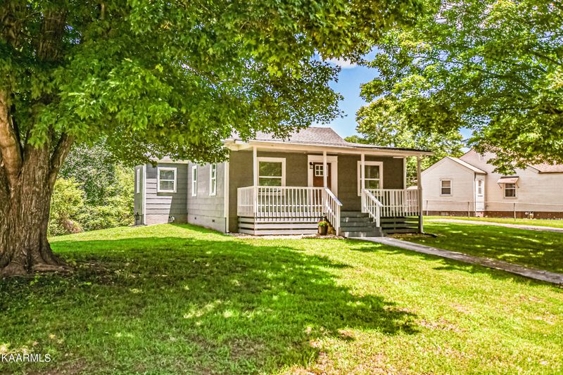 436 Linden Cir, Lafollette, TN 37766