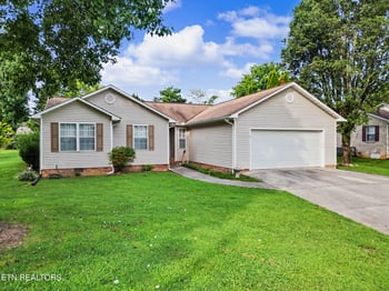 436 Ronjo Dr, Maryville, TN 37803