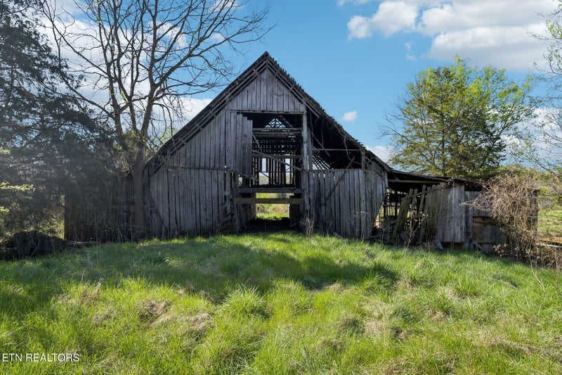 436 Thorngrove Pike, Kodak, TN 37764