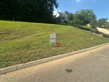 437 Laurel Ridge Ln, Knoxville, TN 37922