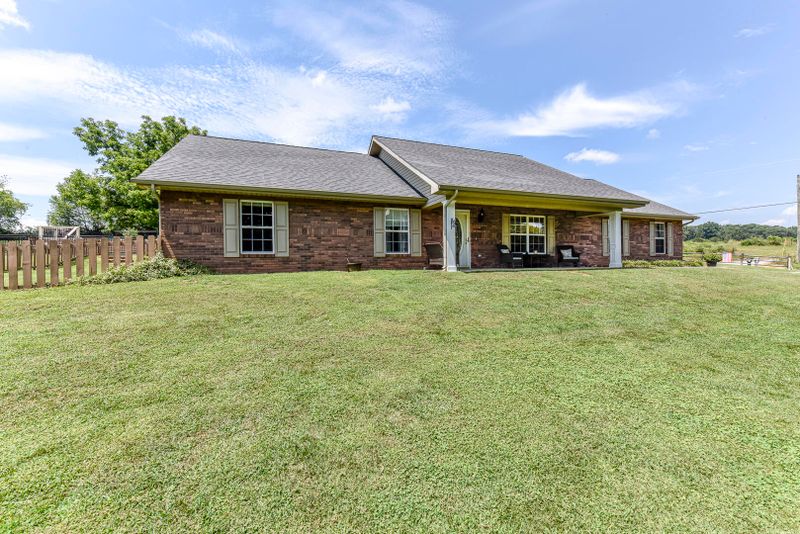 437 Murphy Rd, Maryville, TN 37801
