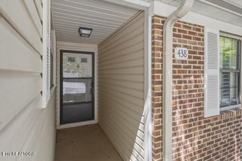 438 Amanda Cir, Knoxville, TN 37922
