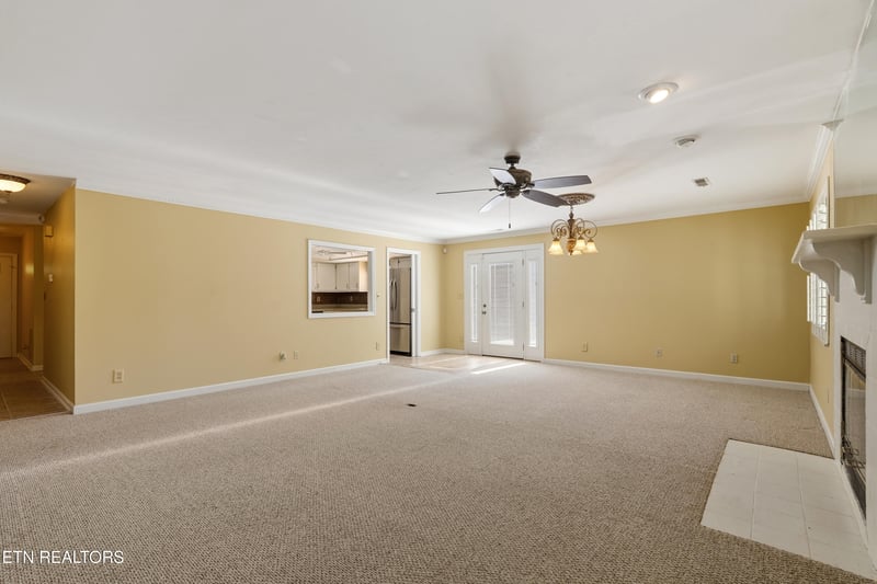 438 Amanda Cir, Knoxville, TN 37922