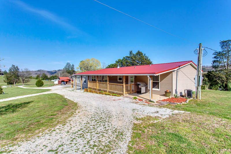 438 Old Dutch Valley Rd, Clinton, TN 37716