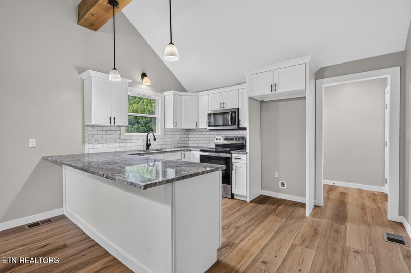 438 Randolph Fridley Rd, Sweetwater, TN 37874