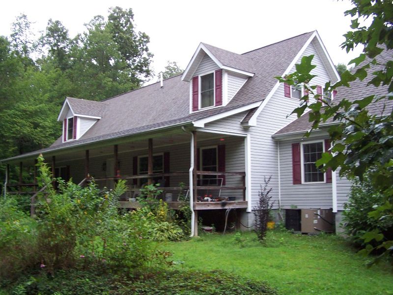 438 Reed Rd, Crossville, TN 38572