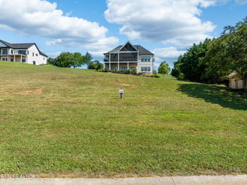 439 Chestnut Ln, Loudon, TN 37774