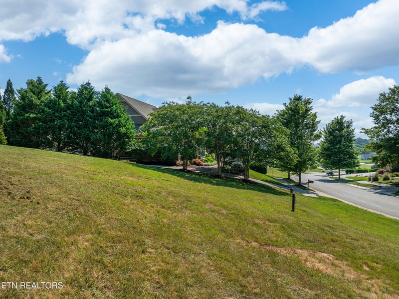 439 Chestnut Ln, Loudon, TN 37774