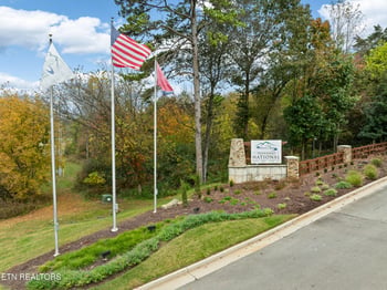 439 Chestnut Ln, Loudon, TN 37774