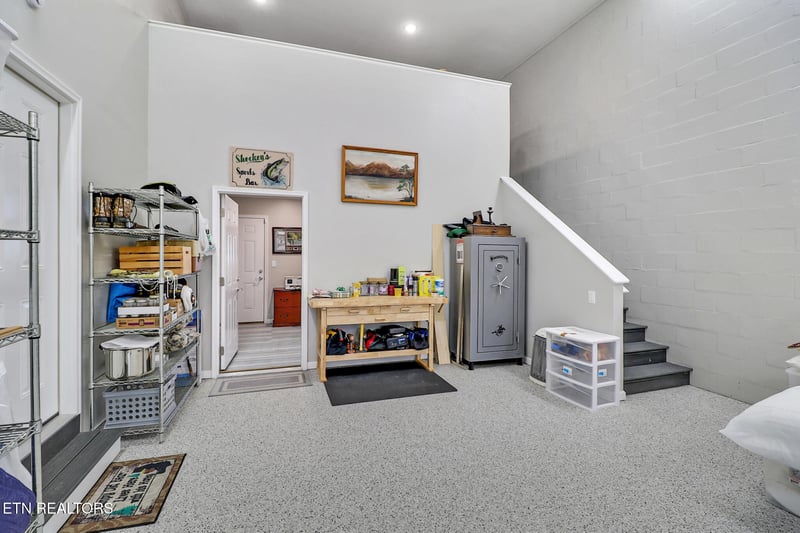 439 Holly Tree Dr, Crossville, TN 38555