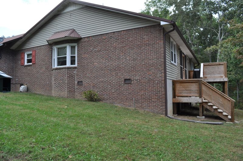 439 Obed River Rd, Crossville, TN 38555