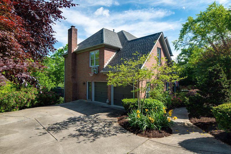 44 Palisades Pkwy, Oak Ridge, TN 37830