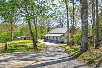 44 Triple R Ln, Crossville, TN 38571