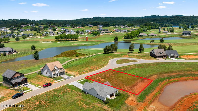 440 Black Bear Cir, Loudon, TN 37774