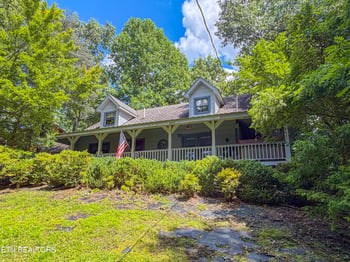 440 Deer Path Ln, Gatlinburg, TN 37738