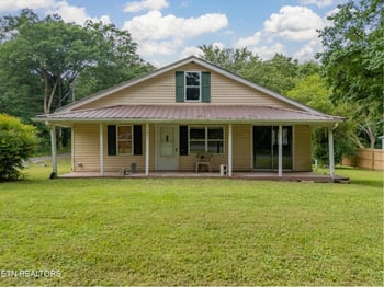 440 Liberty Rd, Wartburg, TN 37887
